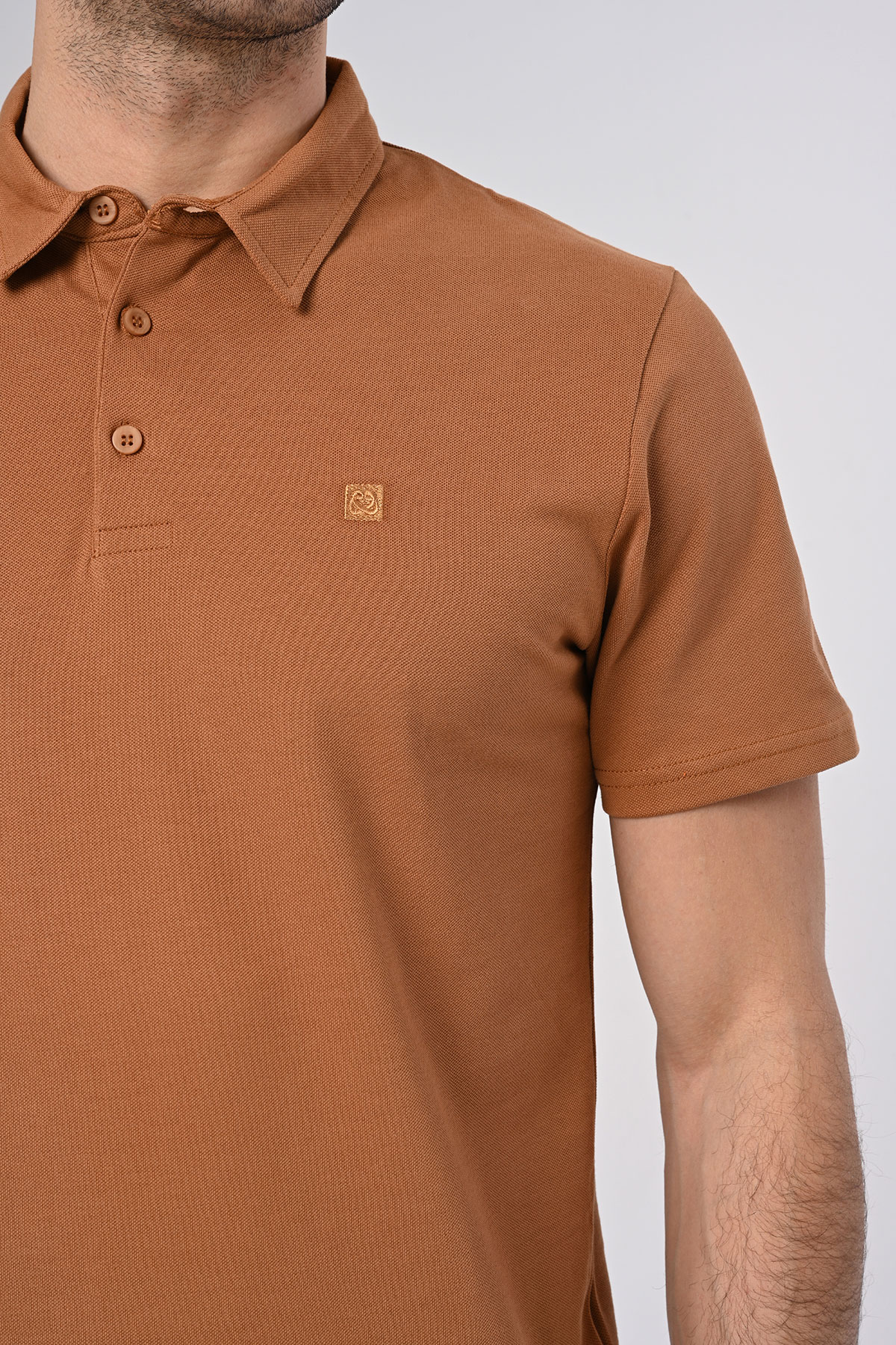 Vav Tasarım Punto Baskılı Pamuk Polo Yaka Kahverengi T-shirt 23'